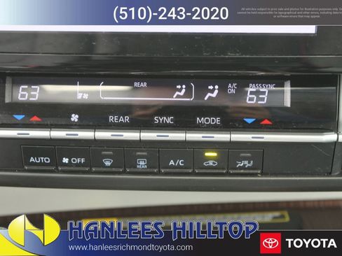 Used 2021 Toyota Sienna LE w/ LE Plus Package FWD image 26