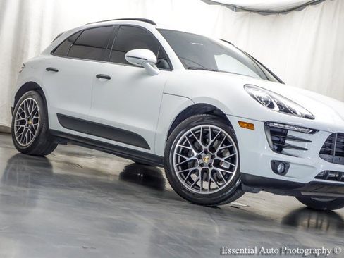 Used 2018 Porsche Macan Sport Edition AWD/4WD image 4