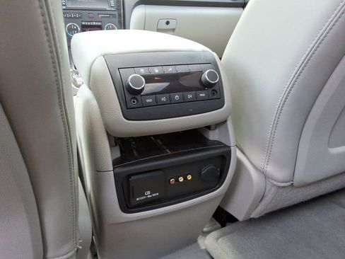 Used 2012 GMC Acadia Denali FWD image 20