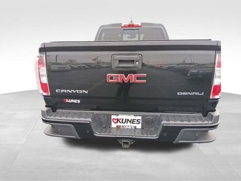 Used 2019 GMC Canyon Denali image 8