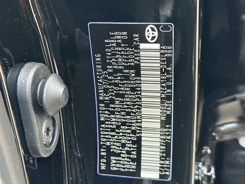 New 2025 Toyota Corolla LE image 33