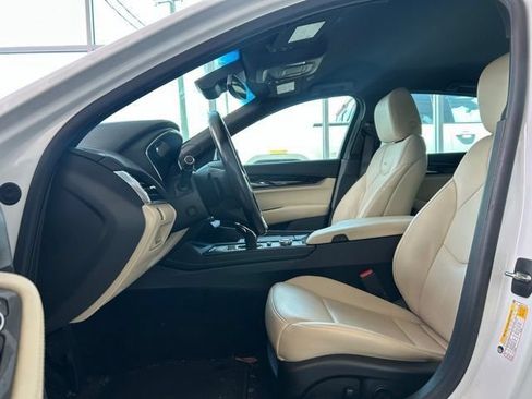 Used 2023 Cadillac CT5 Premium Luxury RWD image 4