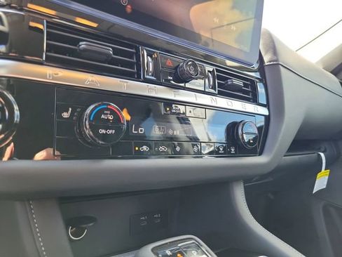 New 2026 Nissan Pathfinder SV FWD image 17