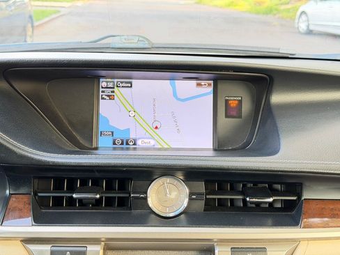 Used 2015 Lexus ES 350 w/ Luxury Package FWD image 57