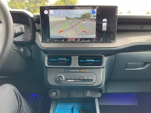 New 2025 Ford Maverick XLT w/ XLT Luxury Package image 31