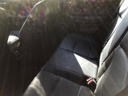 Used 2017 Subaru Legacy 2.5i Limited image 15