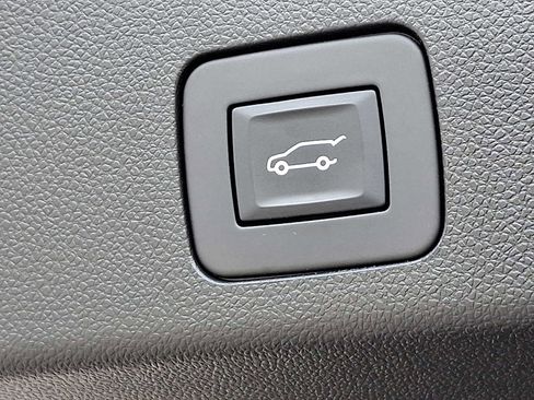 Used 2023 Buick Encore GX Select w/ Experience Buick Package AWD/4WD image 28