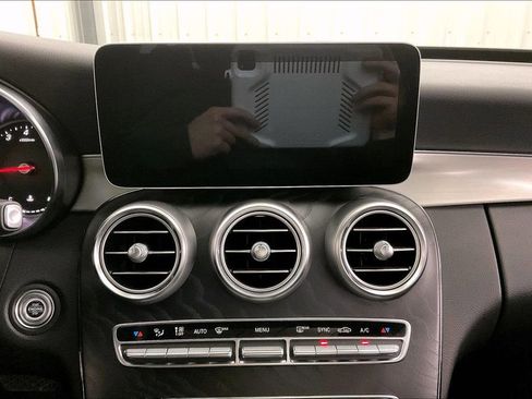Used 2019 Mercedes-Benz C 300 4MATIC Sedan image 31