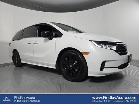 Used 2023 Honda Odyssey Sport image 1