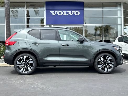 New 2026 Volvo XC40 B5 Ultra w/ Climate Package AWD/4WD image 6