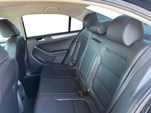 Used 2018 Volkswagen Jetta Wolfsburg Edition FWD image 11