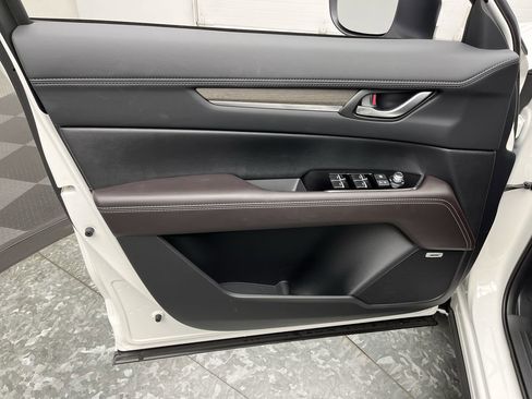 Used 2025 MAZDA CX-5 Signature image 8