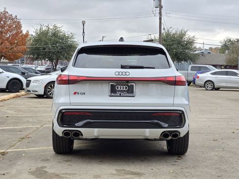 New 2025 Audi SQ5 Premium Plus image 9