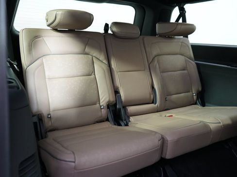 New 2026 Lincoln Navigator L Black Label AWD/4WD image 19