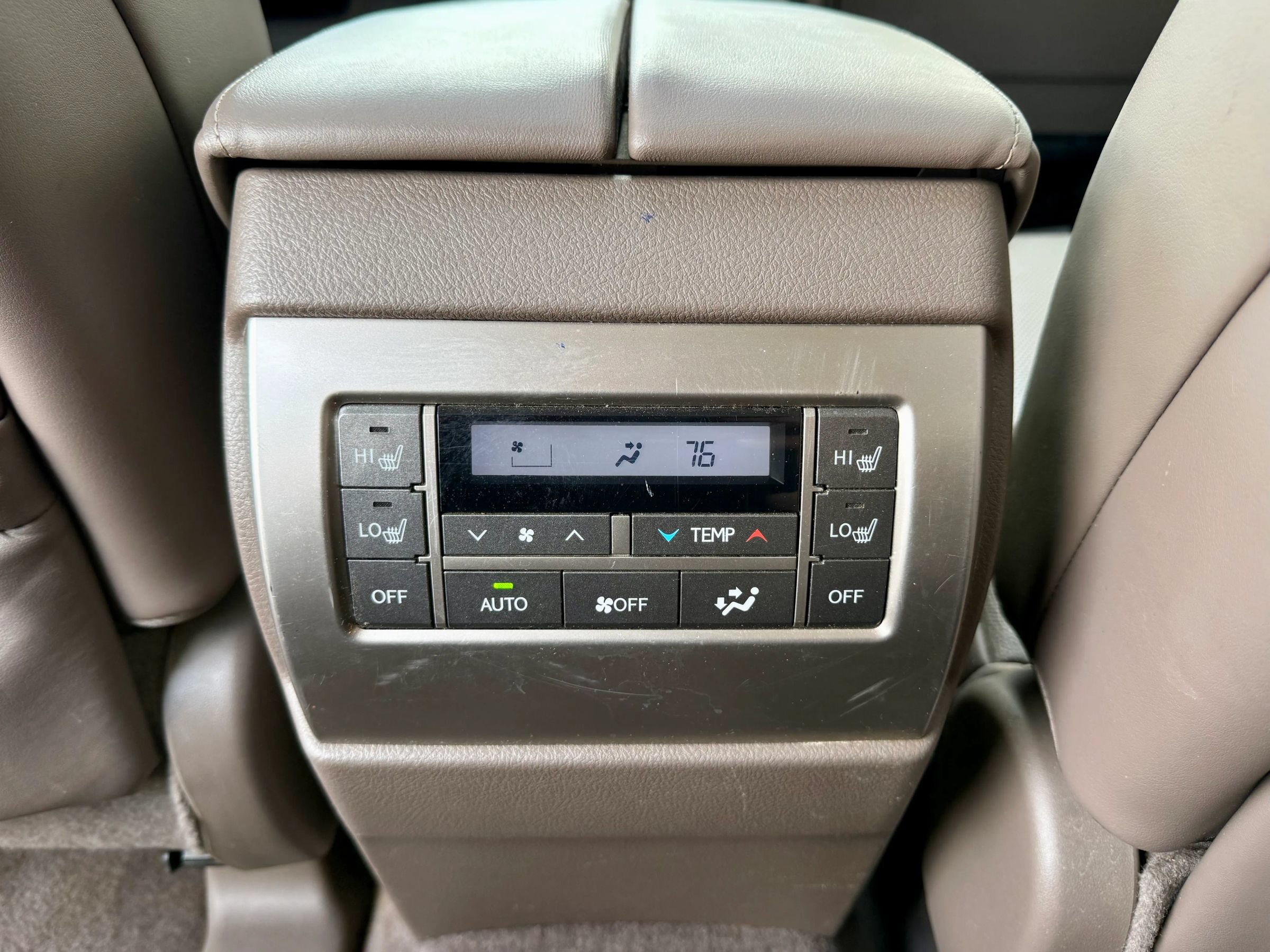 Used 2019 Lexus GX 460 Premium AWD/4WD image 39