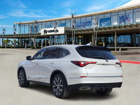 Used 2023 Acura MDX FWD w/ Technology Package image 4