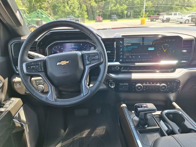 Used 2024 Chevrolet Silverado 1500 High Country w/ High Country Premium Package AWD/4WD image 13