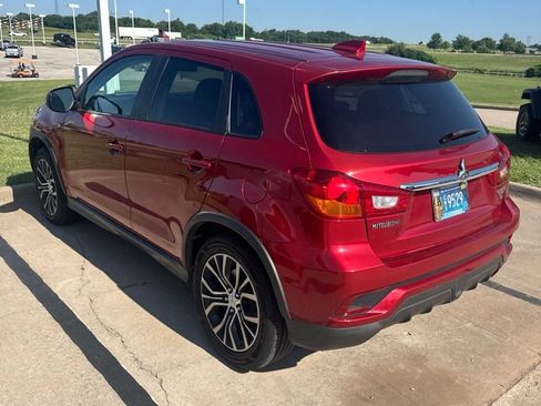 Used 2019 Mitsubishi Outlander Sport SE FWD image 7