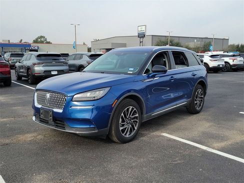 Used 2020 Lincoln Corsair Standard w/ Equipment Group 101A image 12