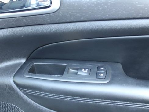 Used 2018 Jeep Grand Cherokee Laredo image 39