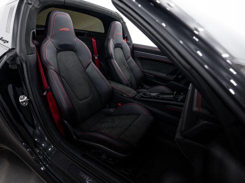 Certified 2024 Porsche 911 Targa 4 GTS image 19