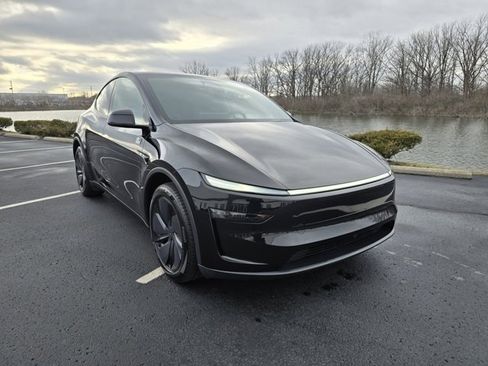 Used 2026 Tesla Model Y Long Range image 14