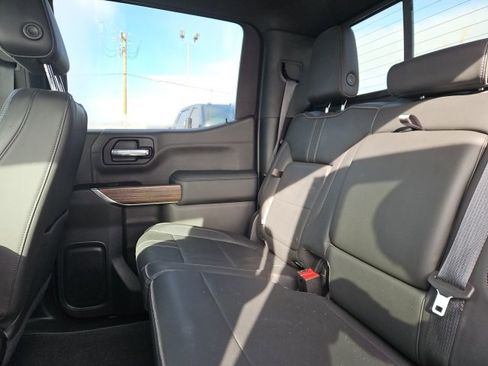 Used 2022 Chevrolet Silverado 1500 High Country image 18