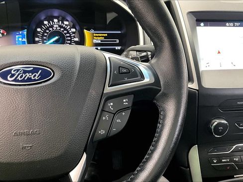Used 2017 Ford Edge SEL w/ Equipment Group 201A AWD/4WD image 21