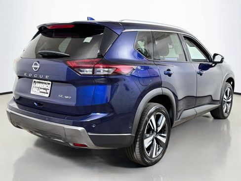 Used 2026 Nissan Rogue SL AWD/4WD image 4