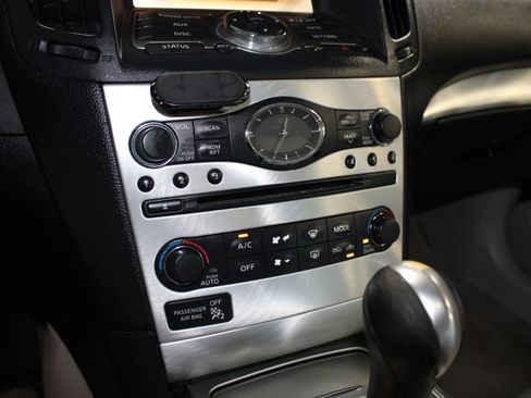Used 2013 INFINITI G37 Journey w/ Premium Pkg RWD image 15
