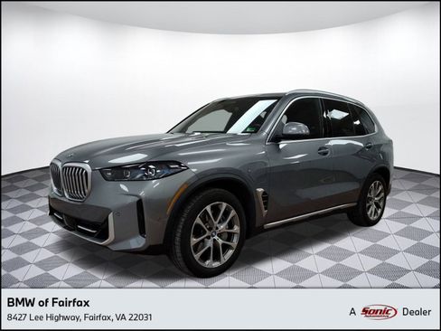 Used 2025 BMW X5 xDrive50e w/ Parking Assistance Package image 1