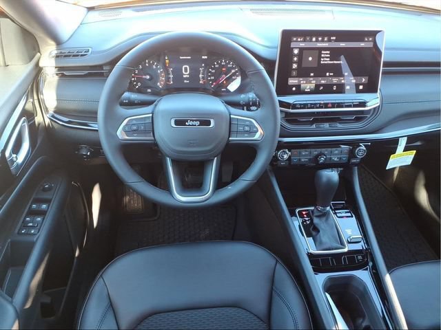 New 2026 Jeep Compass Latitude AWD/4WD image 13