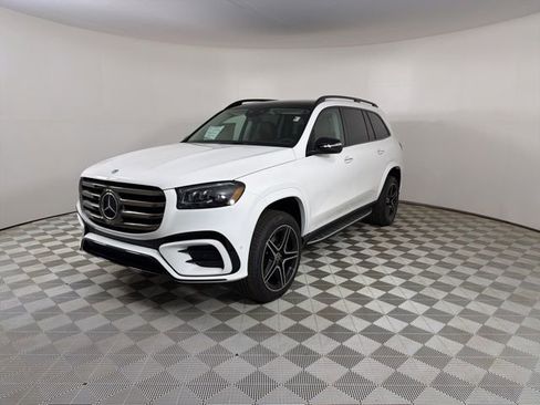 New 2026 Mercedes-Benz GLS 450 4MATIC image 3