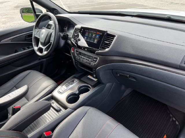 Used 2023 Honda Passport TrailSport image 36
