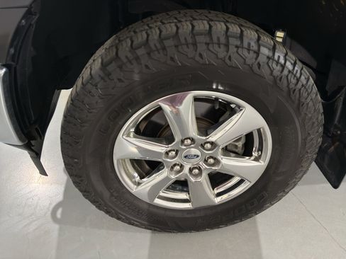 Used 2019 Ford F150 XLT w/ Equipment Group 302A Luxury image 4