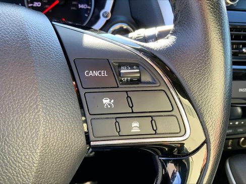 Used 2024 Mitsubishi Eclipse Cross SE image 23