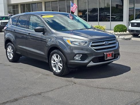 Used 2017 Ford Escape SE AWD/4WD image 1