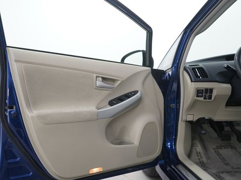 Used 2011 Toyota Prius Two image 17