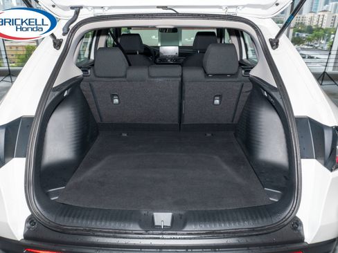 Used 2025 Honda HR-V LX image 11
