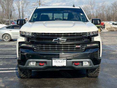 Used 2020 Chevrolet Silverado 1500 LT Trail Boss image 2