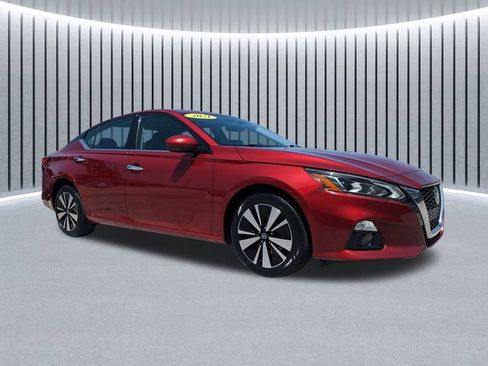 Used 2021 Nissan Altima 2.5 SL AWD/4WD image 2