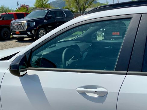 New 2026 Chevrolet Trax RS w/ Sunroof Package FWD image 11