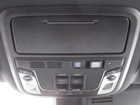 Used 2020 Honda Pilot Black Edition image 29