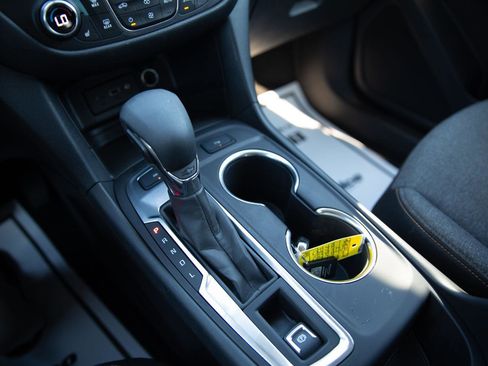 Used 2024 Chevrolet Equinox LT image 17