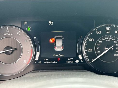 Used 2024 Acura RDX SH-AWD w/ Technology Package image 16