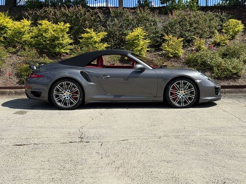 Used 2014 Porsche 911 Turbo image 3