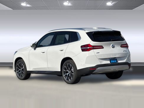 Used 2026 BMW X3 xDrive30 w/ Premium Package AWD/4WD image 3
