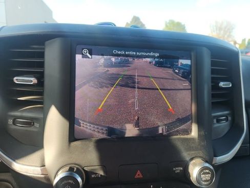 Used 2019 RAM 1500 Big Horn AWD/4WD image 15