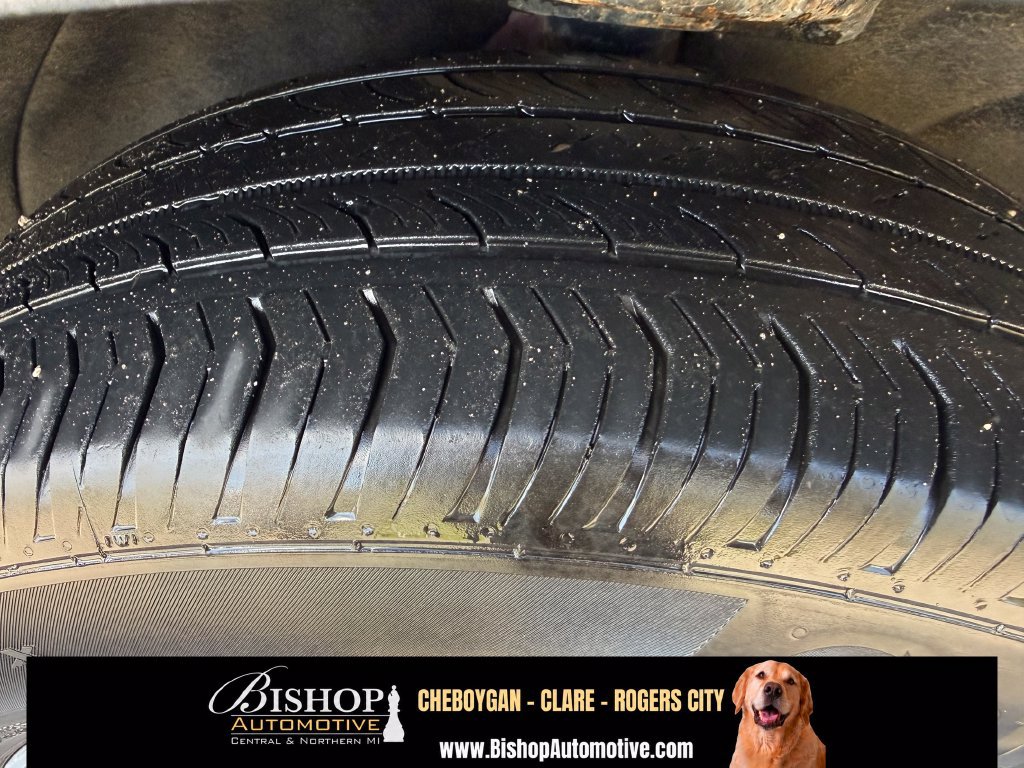 Used 2023 Buick Envision Preferred AWD/4WD image 18