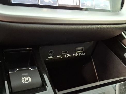 Certified 2025 Subaru Legacy Premium AWD/4WD image 21